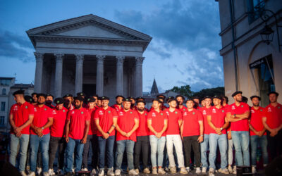 Plus de 1200 personnes au pied de la Maison Carrée !